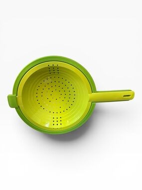 Tupperware Double Colander Strainer Set in a Vibrant Dual-Green Color Palette